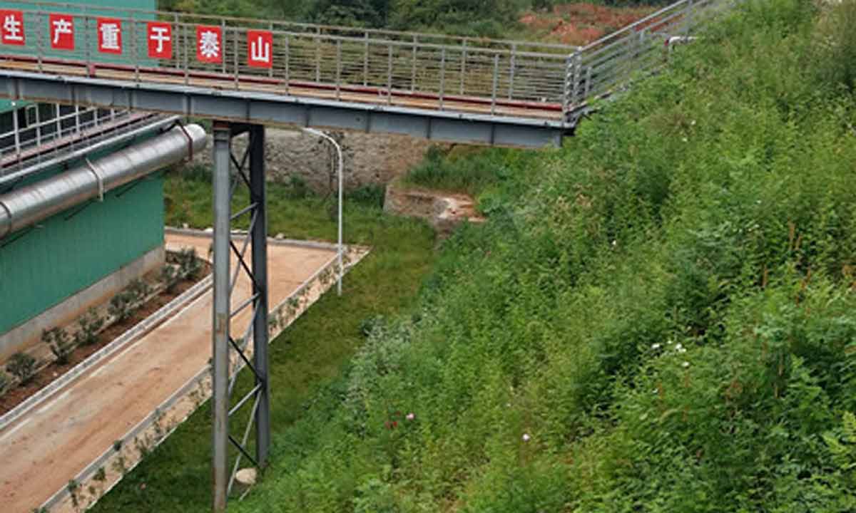 湖北省武汉市阳逻垃圾处理厂边坡复绿